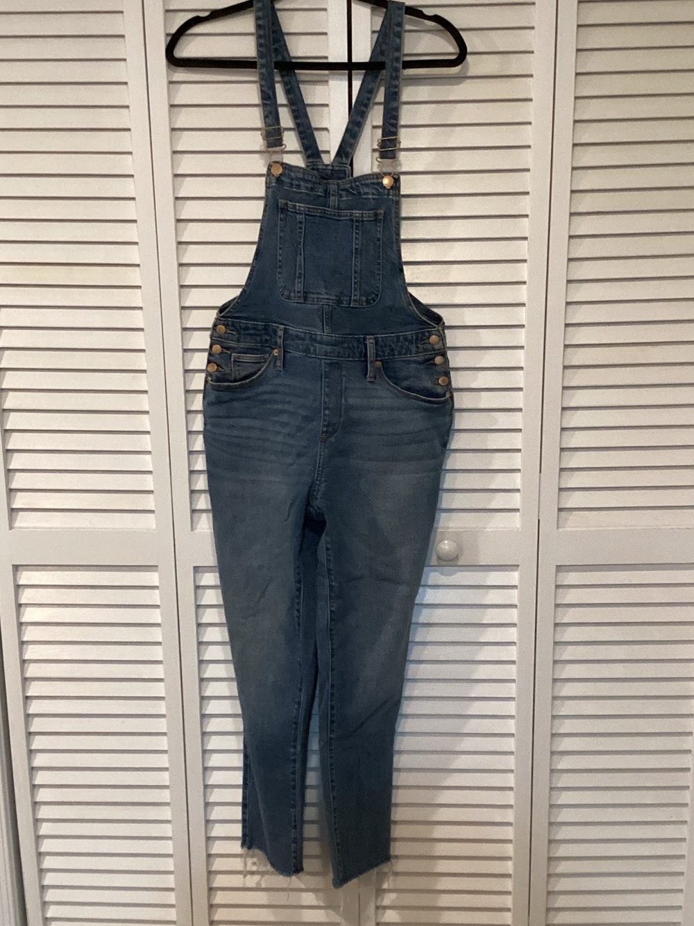Universal Thread Blue Denim Women's Overalls with Front Bib
